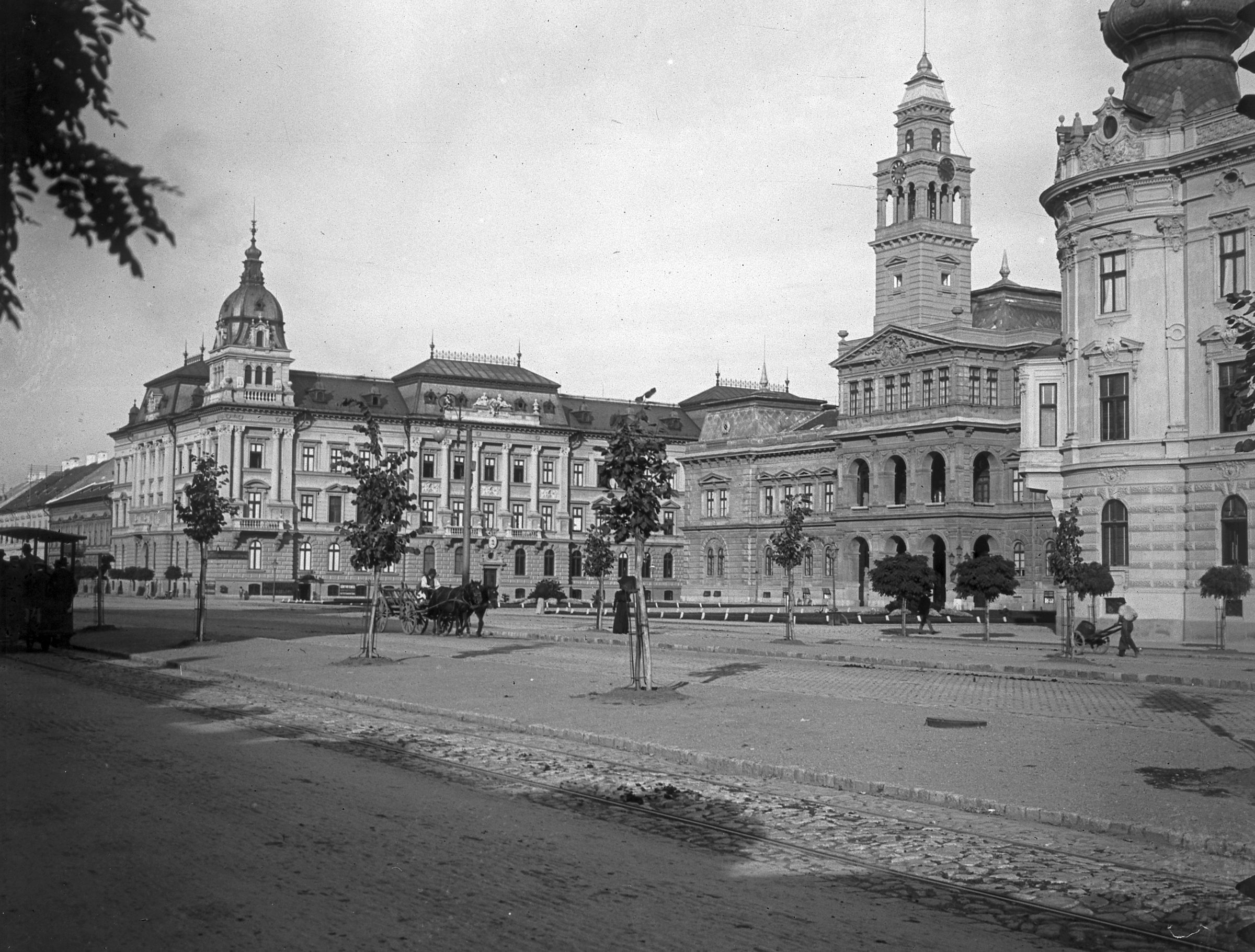 Arad, Andrássy tér mit dem Rathaus, 1901